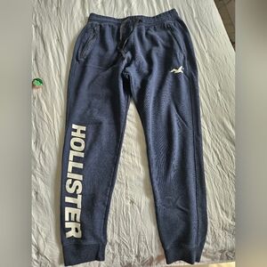 Hollister Sweats - Size L